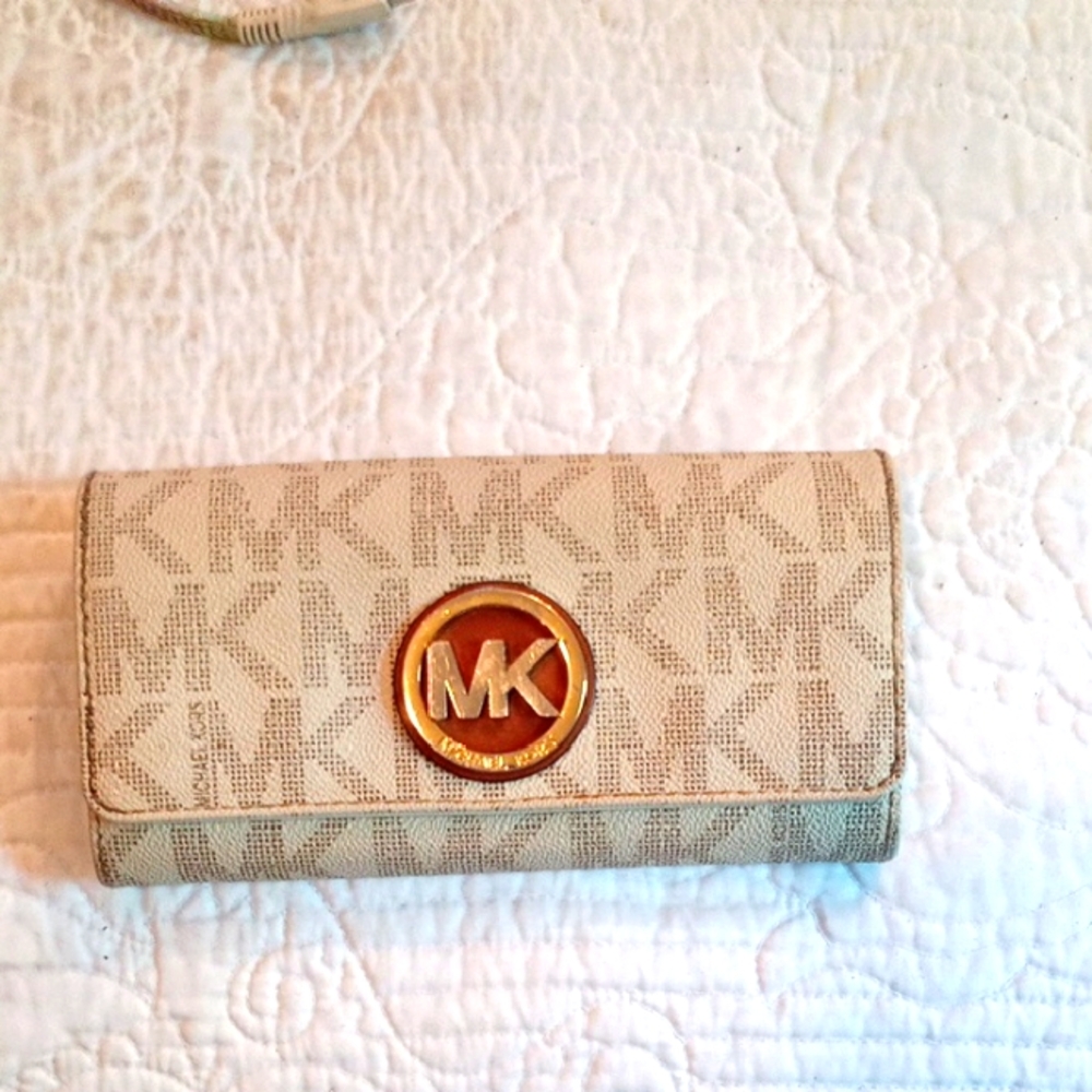 Michael Kors Gold and Cream Logo Wallet